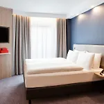 Express - By Ihg فندق غوبينغِن