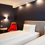 Express - By Ihg 3*