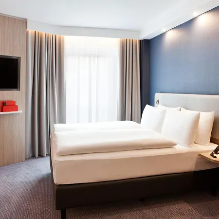 Express - By Ihg Hotel Göppingen