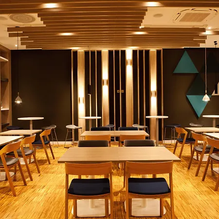 Express - By Ihg 3*