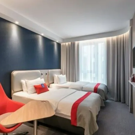فندق Express - By Ihg 3*