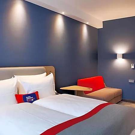 Express - By Ihg فندق 3*