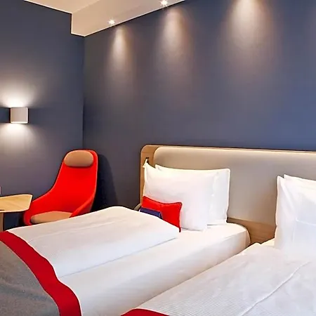 Express - By Ihg فندق