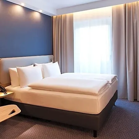 Express - By Ihg فندق