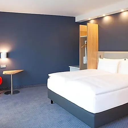 Express - By Ihg فندق 3*
