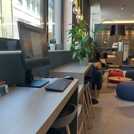 Express - By Ihg Hotel 3*